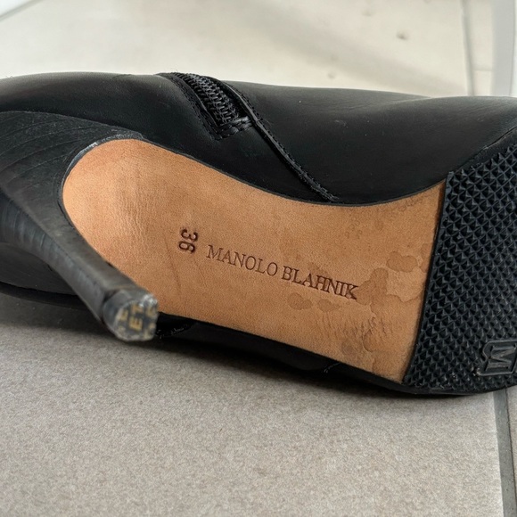 Manolo Blahnik black ankle boots - Picture 2 of 4